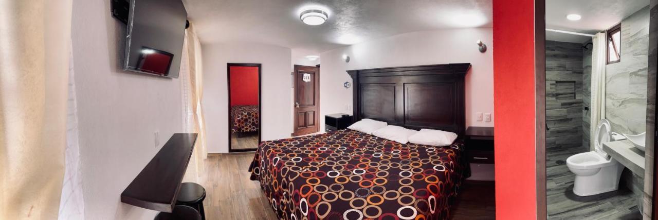 Hotel La Gran Manzana 2*